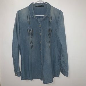 CLOSING- SEND OFFERS Zara Embroidered Denim Shirt